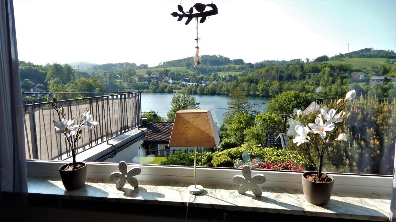 Seeblick-Ferienwohnung Im "Ferienhaus Agger-Blick" Mit Traumhafter Sonnen-Terrasse, Sauna, E-Kamin & Kajak Gummersbach Exterior photo